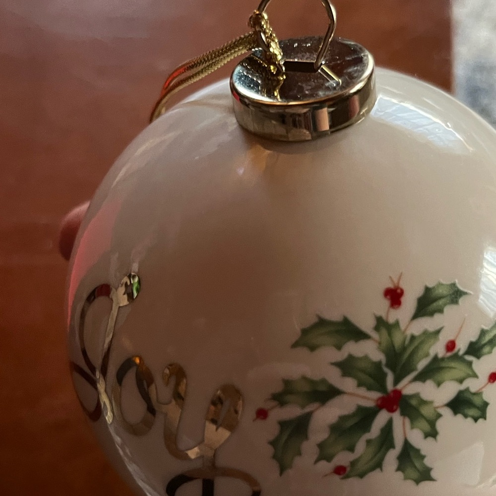 NEW LENOX. *JOY TO THE WORLD* PORCELAIN ORNAMENT COLLECTIBLE RARE. NEW IN BOX - Picture 6 of 8